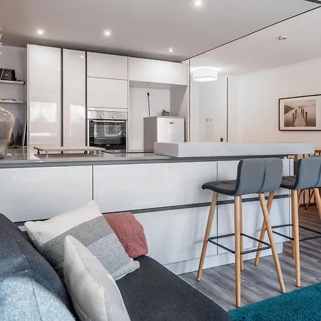 Relax Homedesign Gemuetliche Im Gruenen In Der Naehe Von Hh لاونبورغ