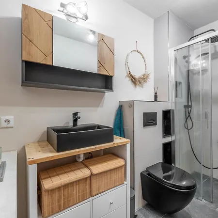 Relax Homedesign Gemuetliche Im Gruenen In Der Naehe Von Hh