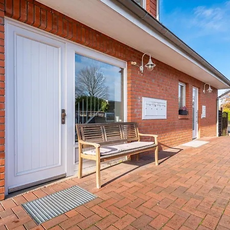 Relax Homedesign Gemuetliche Im Gruenen In Der Naehe Von Hh