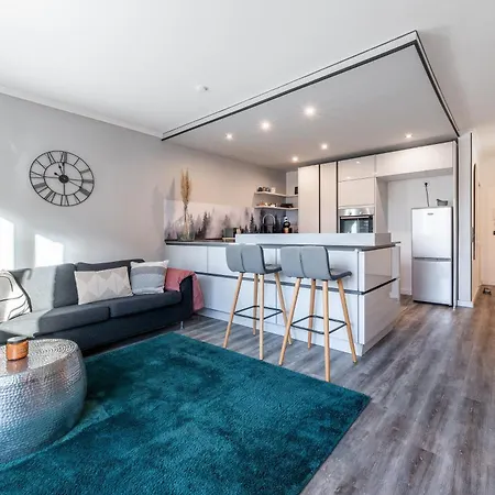 Appartement Relax Homedesign Gemuetliche Im Gruenen In Der Naehe Von Hh