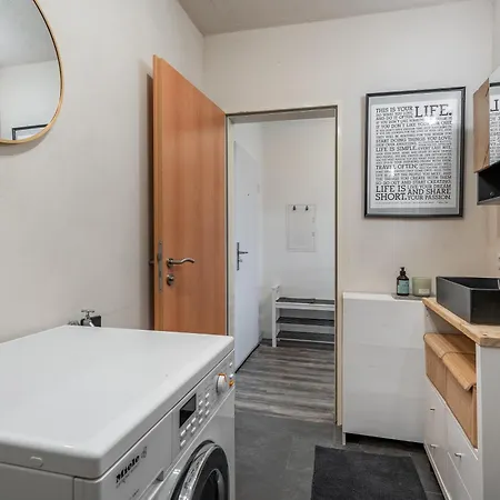 Relax Homedesign Gemuetliche Im Gruenen In Der Naehe Von Hh شقة *