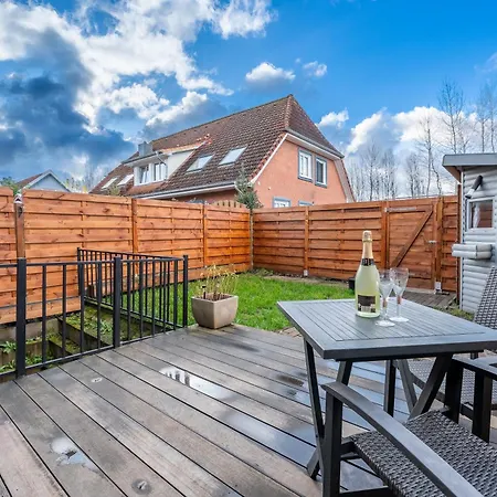 Relax Homedesign Gemuetliche Im Gruenen In Der Naehe Von Hh Appartamento